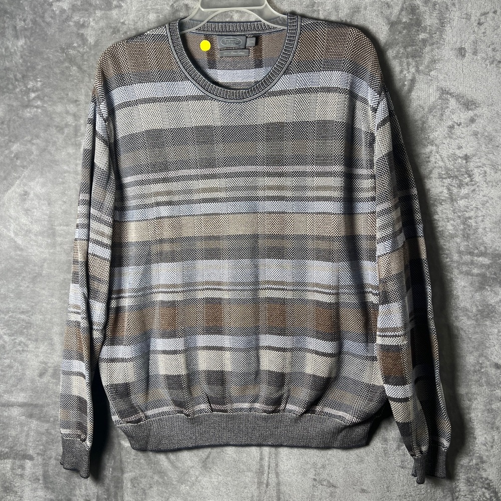 Men's Gray and Brown Plaid Sweater